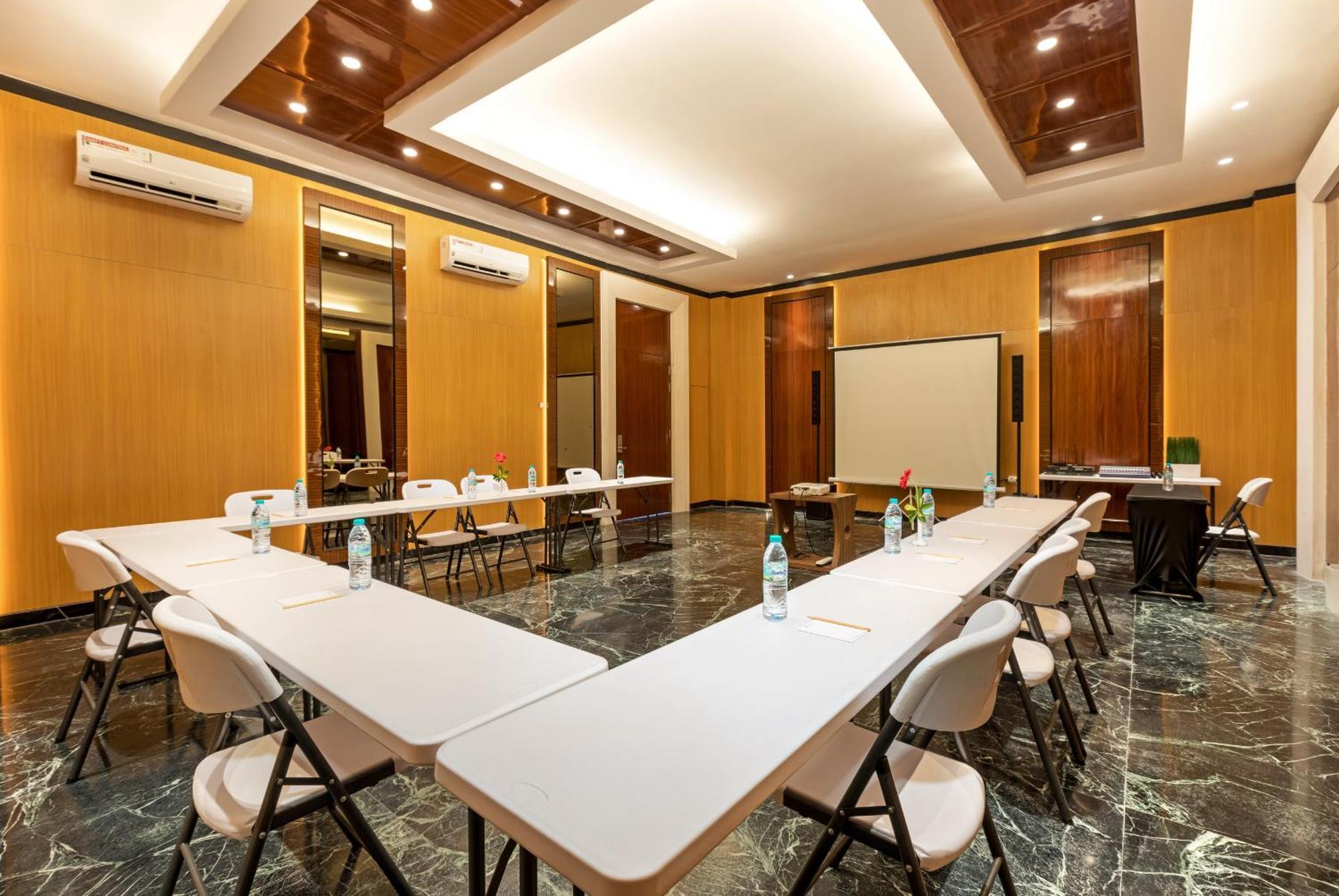 Boss Legian Hotel Powered By Archipelago 외부 사진