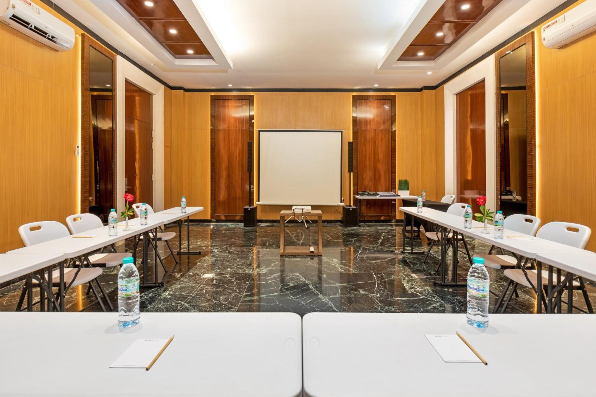Boss Legian Hotel Powered By Archipelago 외부 사진